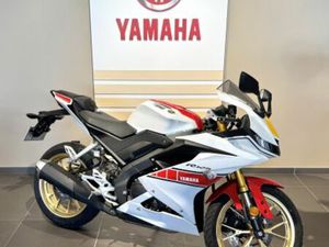 YAMAHA R125 WORLD GP 60TH ANNIVERSARY 2022 125 CM3 | MOTO SPORTIVE | 151 KM | BLANC | 25000 BESANCON