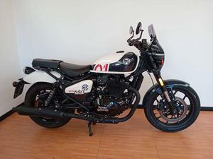 VENDO ROYAL ENFIELD SHOTGUN 650 (2024 - 25) USATA A BEREGAZZO CON FIGLIARO (CODICE 9744528) - MOTO.IT