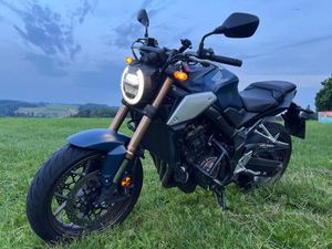 HONDA CB650R A2-MOTORRAD, TÜV, INSPEKTION & REIFEN NEU