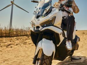 SYM ADX 125 3699 GARANTIE 5 ANS DÉMARRAGE SANS CLEFS - ALARME- ABS -ANTIPATINAGE