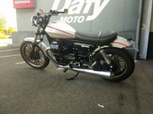 MOTO GUZZI V9