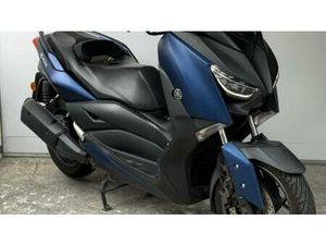 VENDO YAMAHA X-MAX 300 ABS (2017 - 20) USATA A PARETE (CODICE 9746669) - MOTO.IT