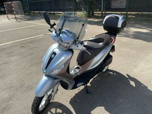 PIAGGIO MEDLEY 150 (155 CC), ABS, GRAŽIRAN, 3900KM, 2022 GOD.