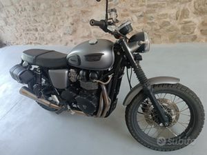 TRIUMPH SCRAMBLER 900