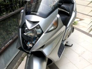 MAXI SCOOTER HONDA SILVER WING 600