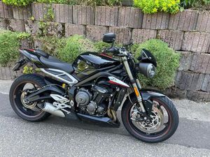 TRIUMPH STREET TRIPLE 765 RS TIEFERLEGUNG