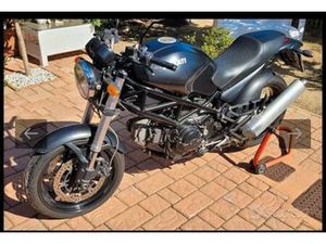 DUCATI MONSTER 695