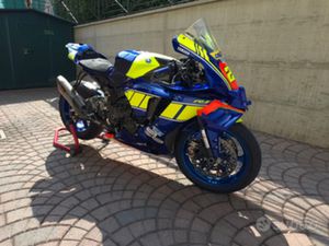 YAMAHA R1 PRONTO PISTA