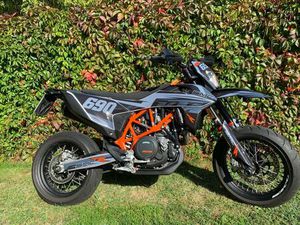 KTM SMC R 690 SCHWARZ
