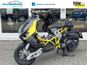 DRAGSTER 200, AKRAPOVIC UITLAAT, MALOSSI KOPPELING