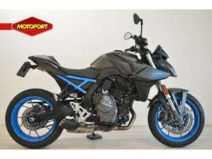 SUZUKI GSX 8S BLAUW