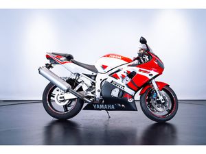 1999 YAMAHA R6 A VENDRE