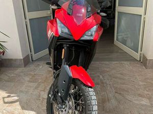 MOTO MORINI X-CAPE 649 CERCHI A RAGGI ROSSO