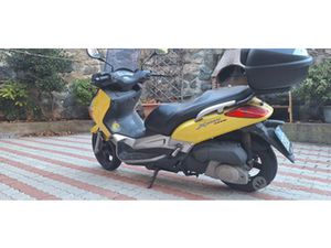 MOTO (SCOOTER)YAMAHA X-MAX 250