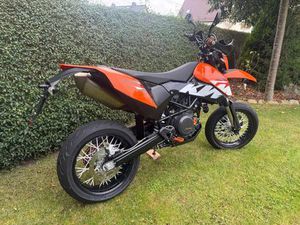 KTM 690 SMC LIEBHABERFAHRZEUG MOTOR NEU LC4 SMCR