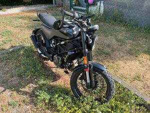 HUSQVARNA SVARTPILEN