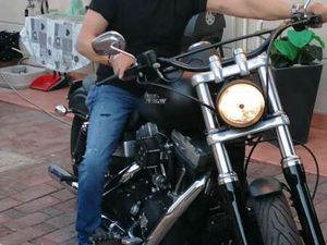 HARLEY-DAVIDSON DYNA STREET BOB