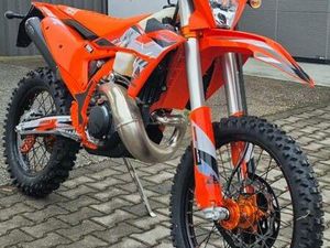 KTM 300 EXC HARDENDURO TBI 2024, 1 BH, NEUWERTIG