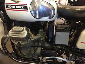 MOTO GUZZI V7 - 1971