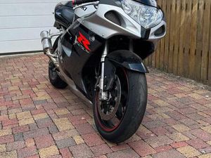 SUZUKI GSX-R 750 K3 2003 141PS HURRIC