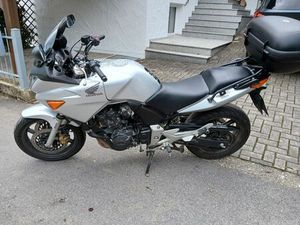 HONDA CBF 600