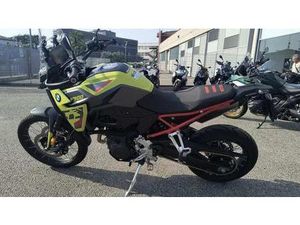 VENDO BMW F 900 GS (2024 - 25) USATA A GRANDATE (CODICE 9764410) - MOTO.IT