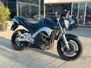 SUZUKI GSR 600