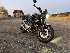 SUZUKI GLADIUS 650 SV