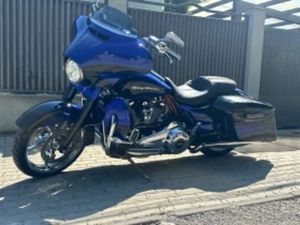 HARLEY-DAVIDSON CVO FLHXSE