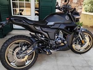 ZONTES G1 LCD 125C 2024 AZAMBUJA