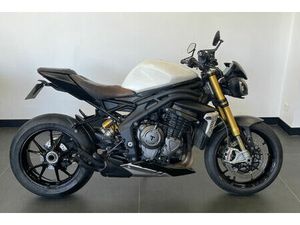 TRIUMPH SPEED TRIPLE 1200 RS 2022