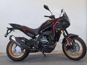 VENDO MOTO MORINI X-CAPE 700 GOLD EDITION (2025) NUOVA A ROSTA (CODICE 9766458) - MOTO.IT