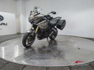 TRIUMPH TIGER 1050
