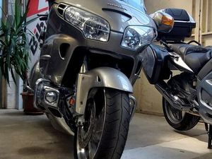 ◊? HONDA GOLDWING - MOTO 1832 CM3 - 76115 KM - 7 800 - GRANDE ROUTIÈRE - DÉPÔT VENTE - DISPO MAINTENANT ?◊
