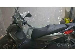 PIAGGIO BEVERLY 300 S 2025 CON 8 MESI DI ASSICURAZ