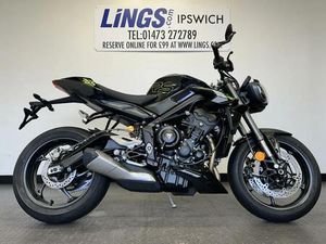 TRIUMPH STREET TRIPLE 765 RS