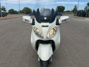 SUZUKI - AN BURGMAN 650 EXECUTIVE