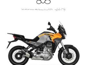 MOTO GUZZI STELVIO 1000 .