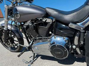 HARLEY-DAVIDSON BREAKOUT