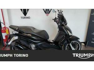VENDO PIAGGIO BEVERLY 300 I.E. POLICE ABS-ASR (2017 - 20) USATA A TORINO (CODICE 9769871) - MOTO.IT