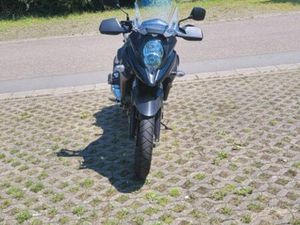 SUZUKI V STROM 650