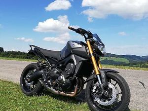 YAMAHA MT09