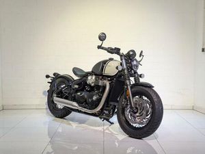 TRIUMPH BONNEVILLE BOBBER E5+ KUNDENVORTEIL