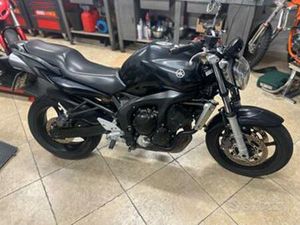 YAMAHA FZ 6