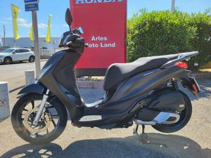 PIAGGIO MEDLEY 125 S 2025 125 CM3 | SCOOTER | 151 KM | NOIR | 13200 ARLES