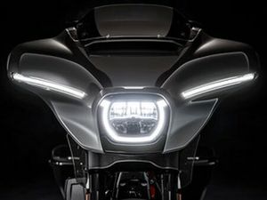 HARLEY-DAVIDSON FLHXSE CVO STREET GLIDE (-) - BYTBIL.COM ◊