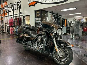 2013 HARLEY-DAVIDSON ELECTRA GLIDE® ULTRA LIMITED 110TH ANNIVERSARY EDITION