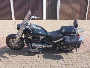 SUZUKI INTRUDER 1800