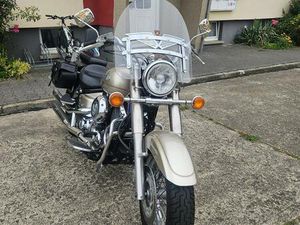 YAMAHA XVS 650 DRAG STAR CLASSIC