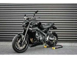 YAMAHA MT-09 TOUR ABS 119PK 2022 / 2DKM / NIEUWSTAAT / COMPLETE ZWART
